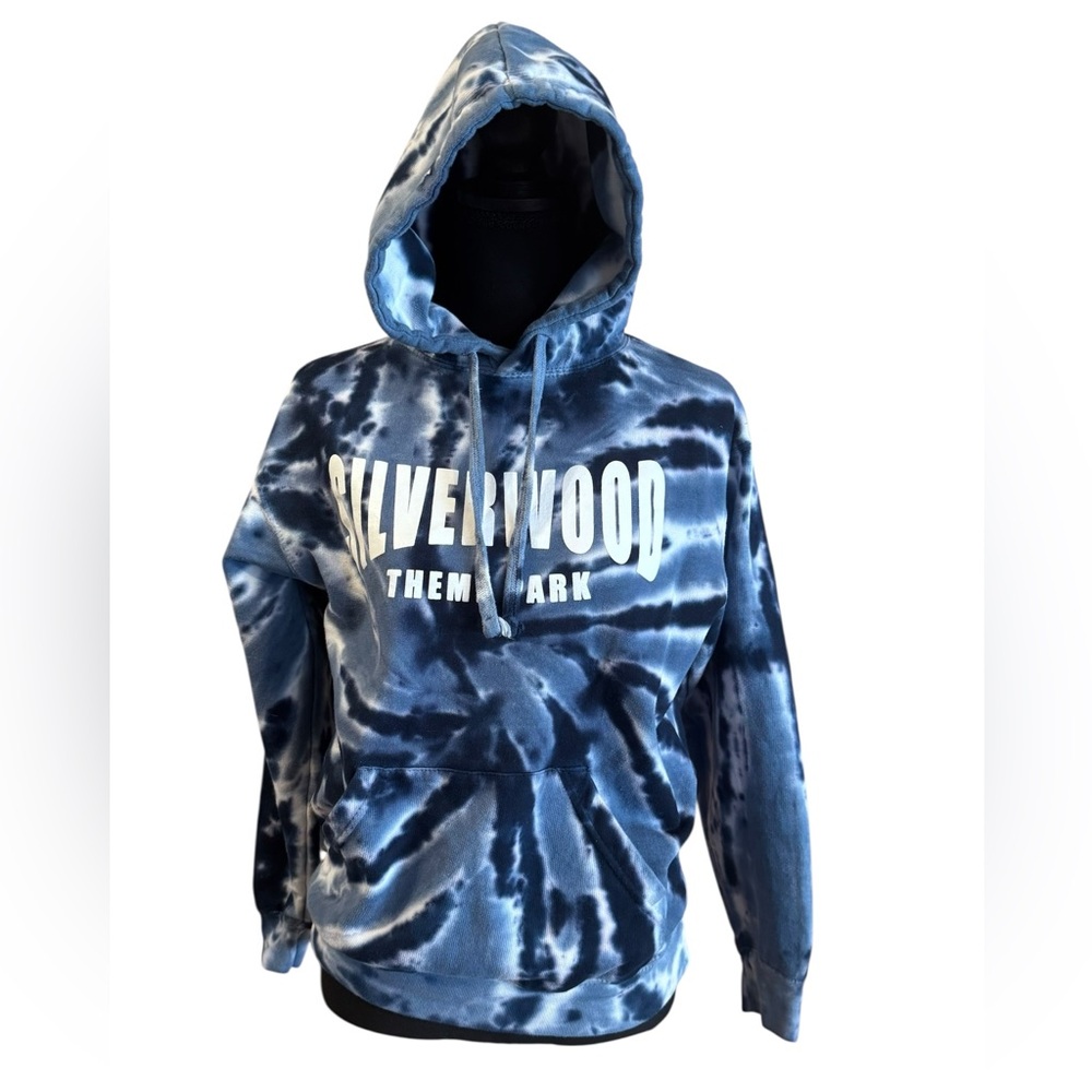 Unisex Silverwood Theme Park sweatshirt hoodie with front pocket size small